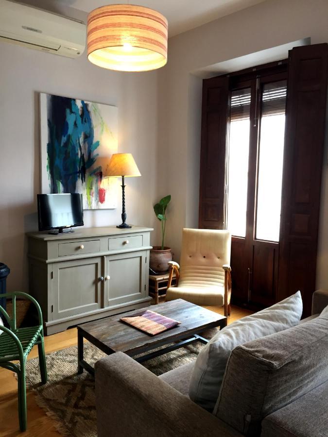 19Th Century Sevillian Apartment Séville Extérieur photo
