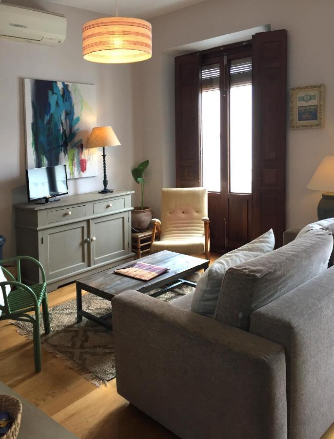 19Th Century Sevillian Apartment Séville Extérieur photo